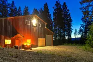 Side-by-side comparison of a barndominium and a traditional Texas home highlighting design choices.
